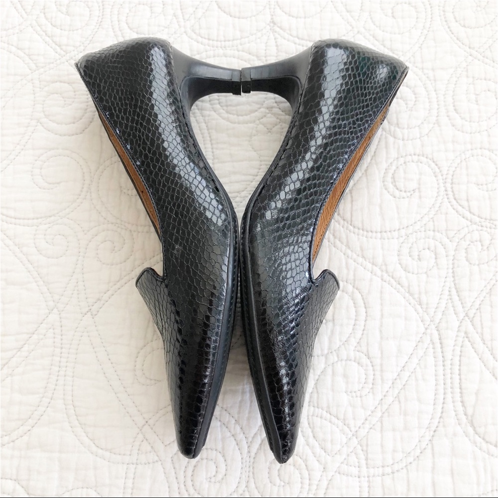 Söfft Vesper Pointed Toe Snake Embossed Pumps - Picture 6 of 9